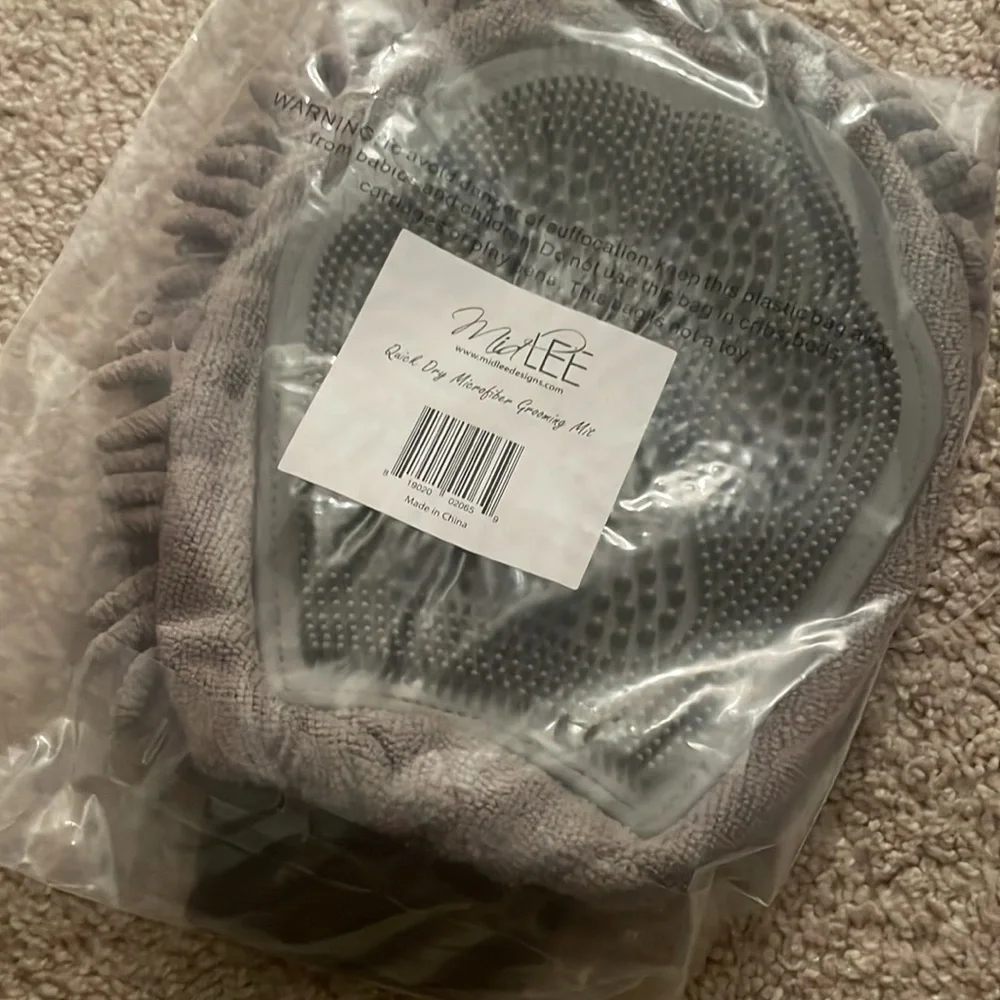 New Microfiber Grooming Mit
